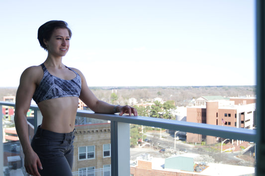 katya gorbacheva vegan powerlifter on the balcony